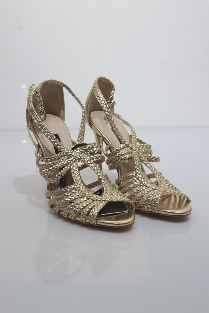 Dama Talla 9(25 CM)