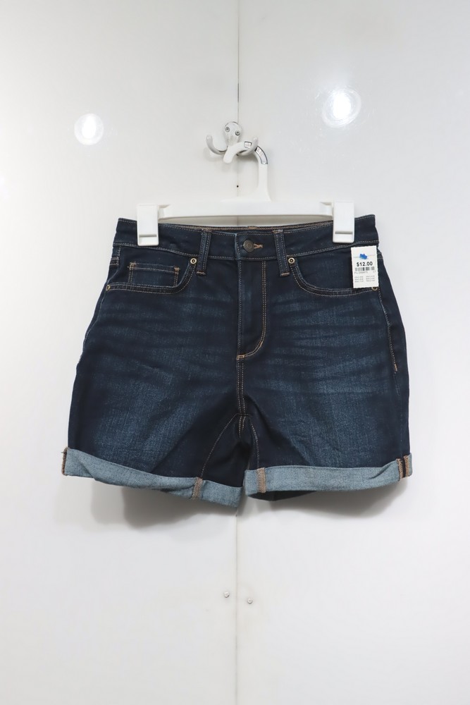 Short Talla 4