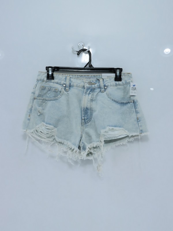 Short Talla 9