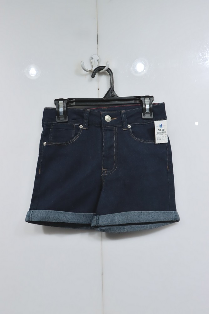 Short Talla 8